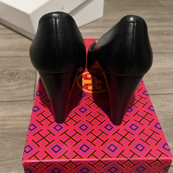 Tory Burch wedges slip on - Picture 5 of 10